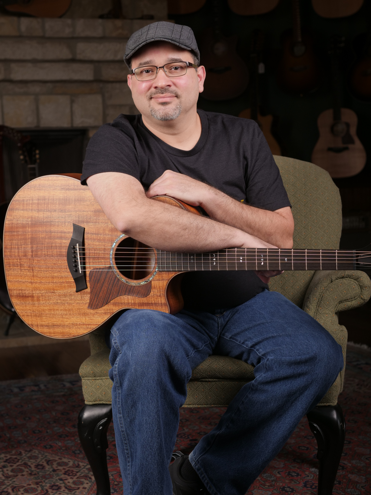 Angel Candelaria - Worship Guitar Mentor and Educator
